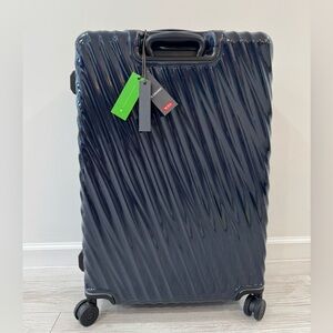 Tumi 19 DEGREE Extended Trip Expandable 4 Wheeled Packing Case Navy Blue